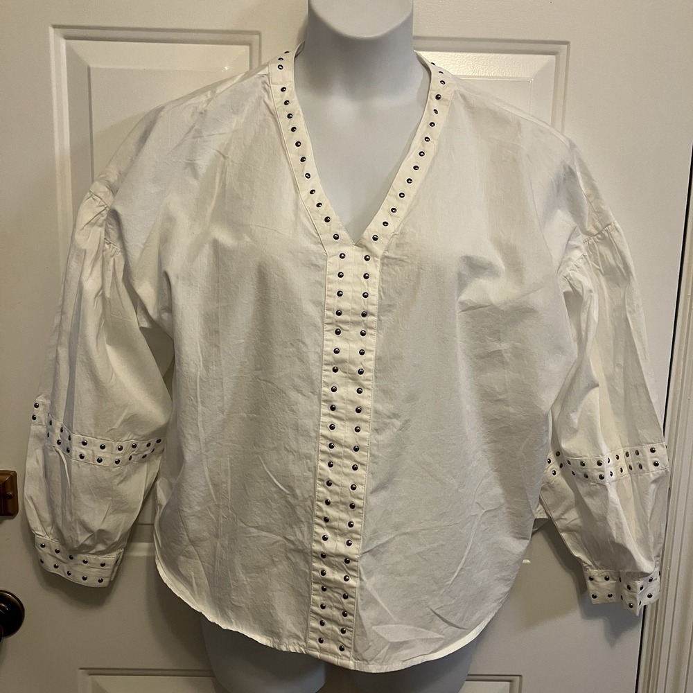 Vince Camuto Women's Sz XL White Silver Studded Front Cuff Sleeve Blouse Shirt